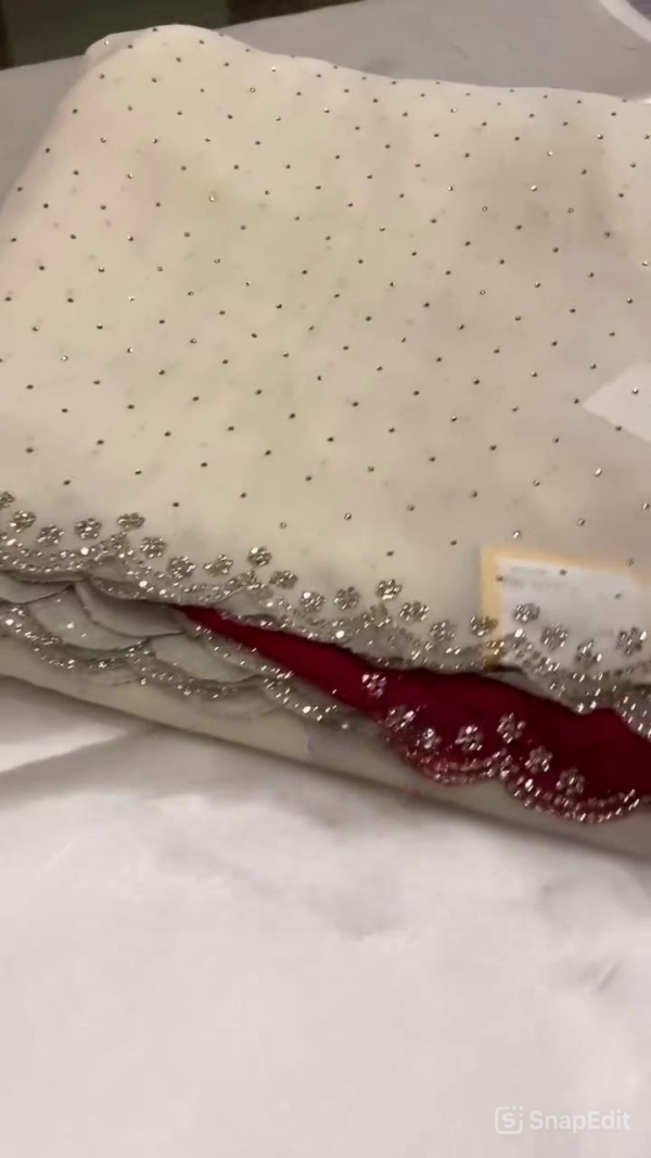 White Faux Georgette Embroidery Thread Work Saree With Unstitched Blouse