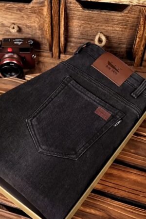 Men’s Black Slim-Fit Premium Denim Jeans